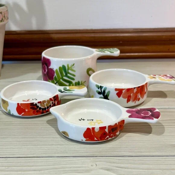 TAG Kitchen Stacking Measuring Cups Floral - Picture 3 of 4